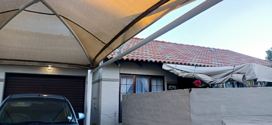 3 Bedroom Property for Sale in Vaalpark Free State